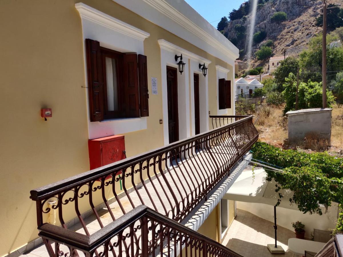 Nikos And Eva Studios Symi Exteriör bild